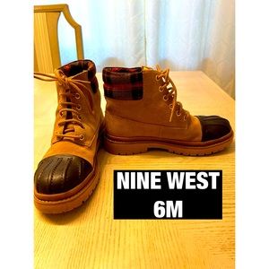 -Nine West Tan Suede‎ and Plaid Trimmed Boots Sz 6 M New